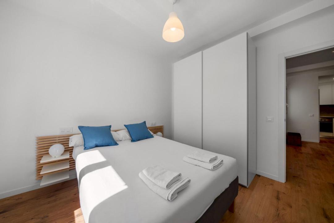 2 Bedrooms 1 Bathroom Furnished - Delicias - Bright - Mintystay Madrid Exteriör bild